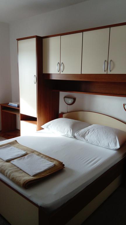 Apartments Branko نين الغرفة الصورة